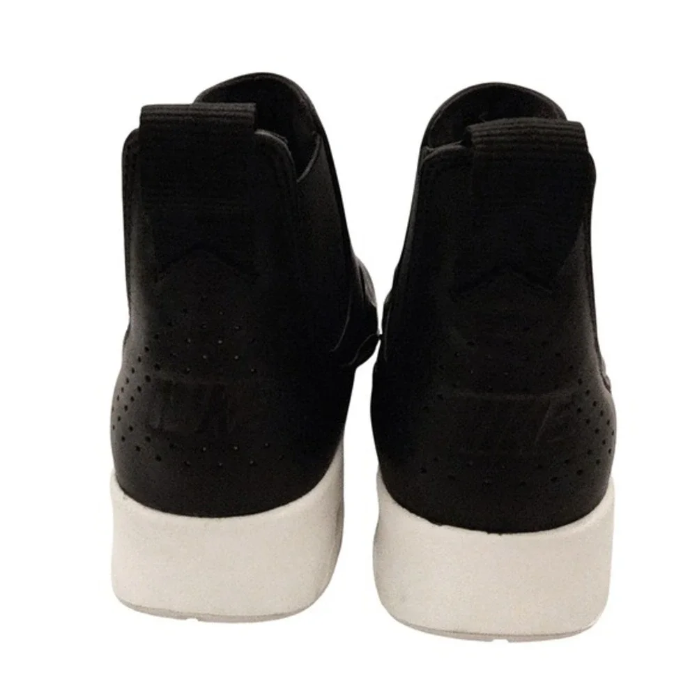 Nike Air Max Thea Mid Leather Ankle Boots Sneakers Black White Womens Size 8 New